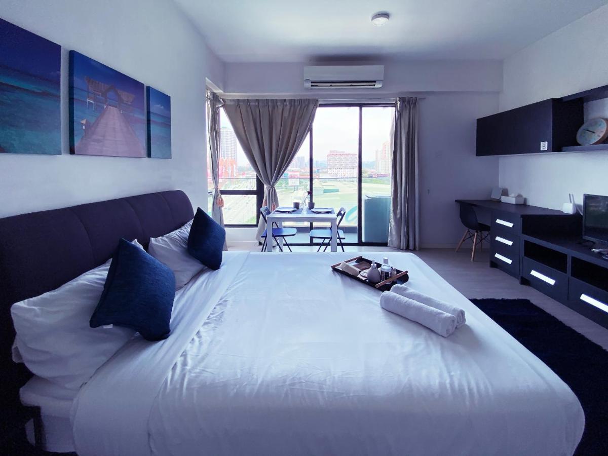 Lily & Loft - The Grand Sofo, Petaling Jaya Apartment Екстериор снимка