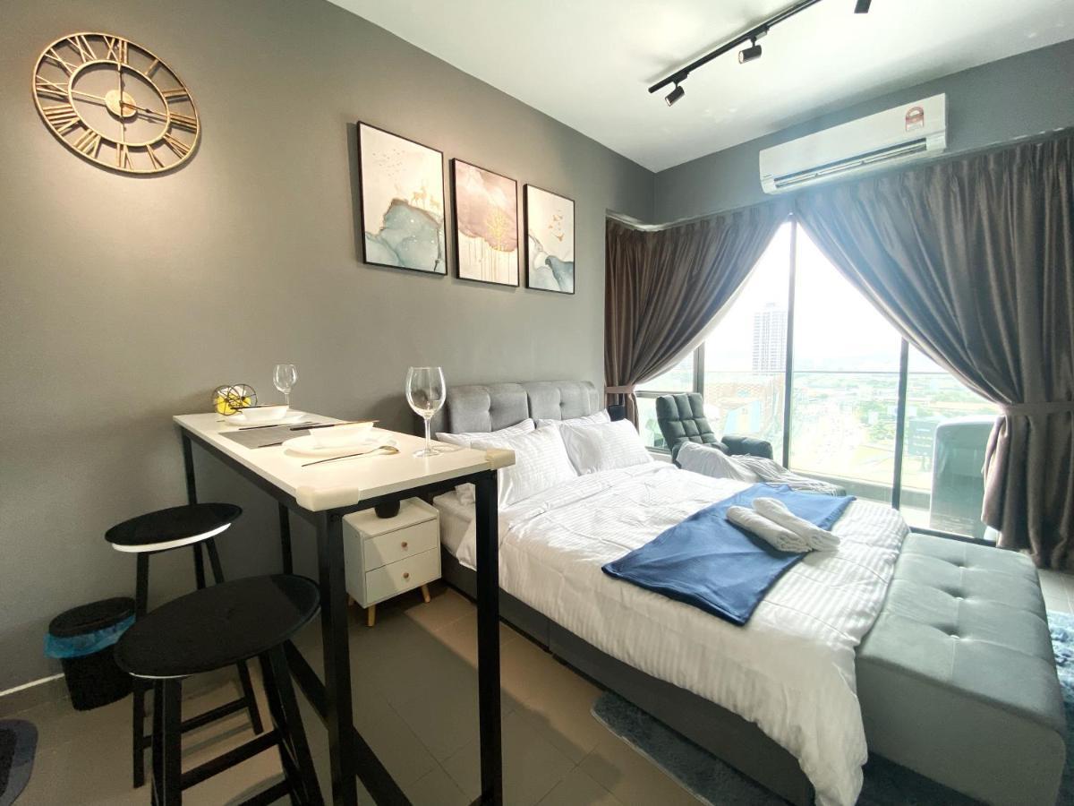 Lily & Loft - The Grand Sofo, Petaling Jaya Apartment Екстериор снимка