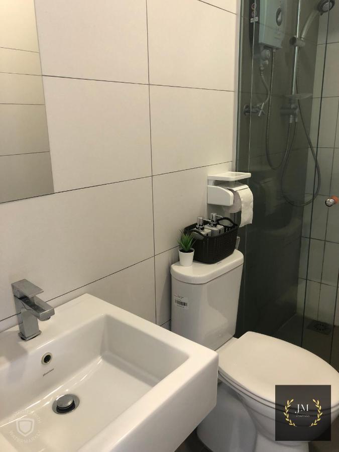 Lily & Loft - The Grand Sofo, Petaling Jaya Apartment Екстериор снимка